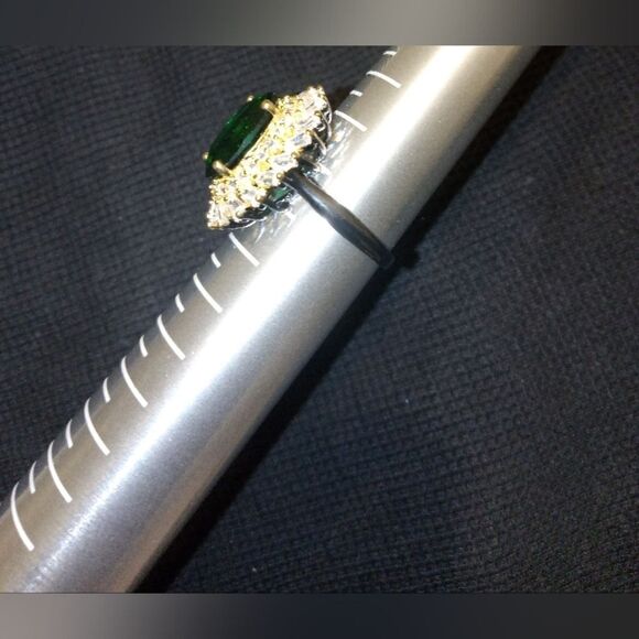Simulated Green Diamond, Simulated Diamond Ring in Dualtone (Size 7.75) 2.50 ctw - Picture 1 of 4